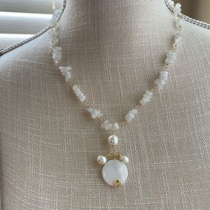 Juego de pulsera y collar de piedras de Luna (moonstone)